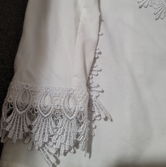 Escada Blouse with lace - Picture 4 of 7